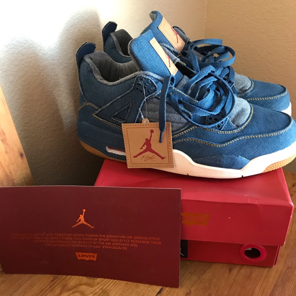 NIB Air Jordan Retro IV Levis